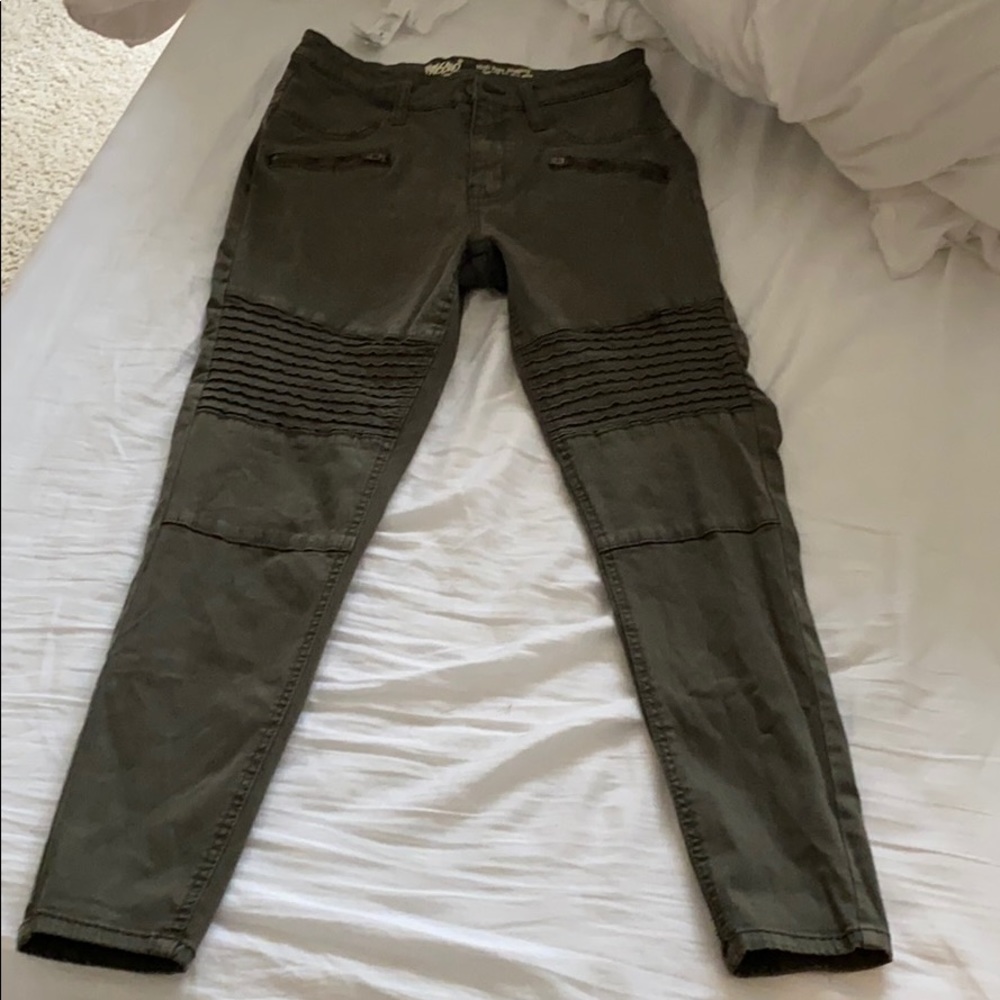 Green Pants